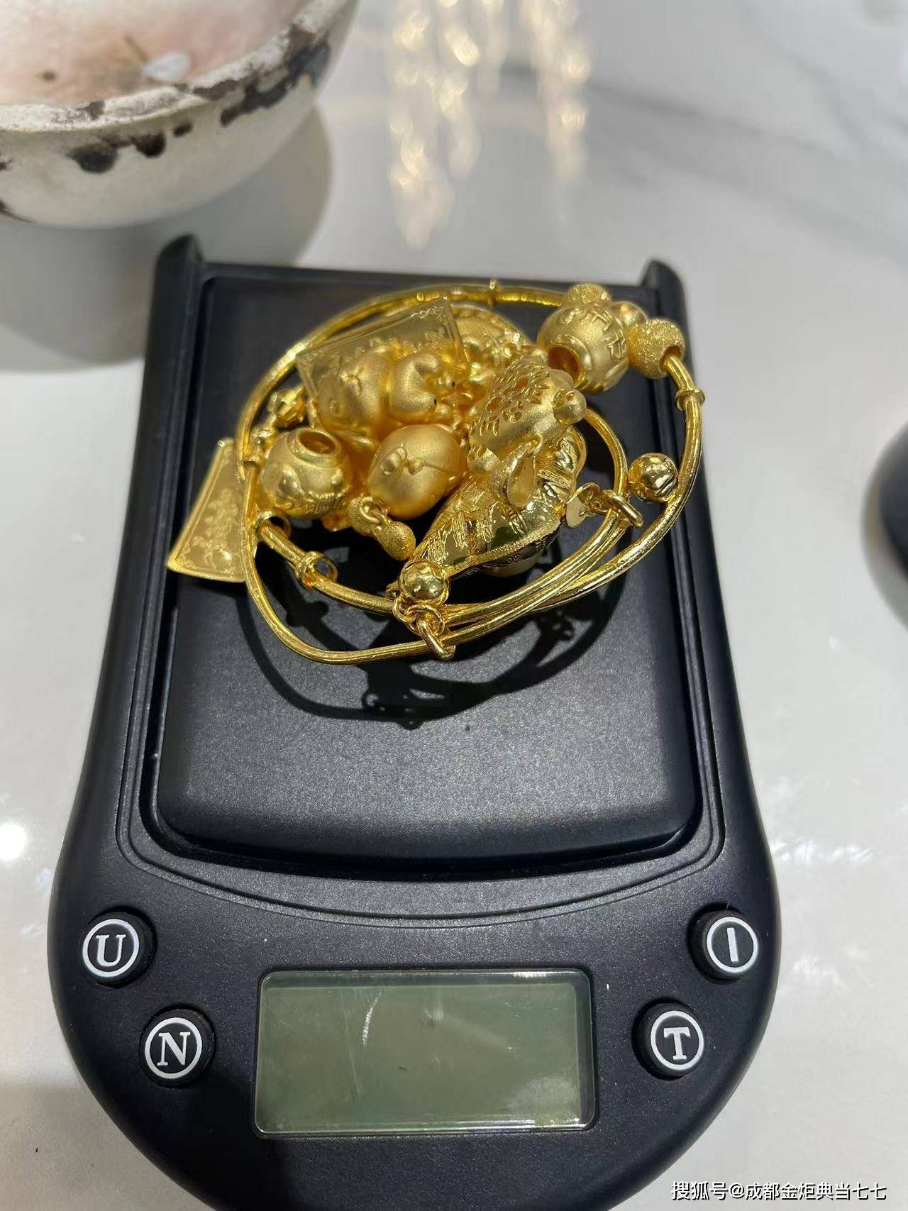 三沙最新24小时上门回收金价方法分析(最方便真实的三沙24小时上门回收黄金方法)